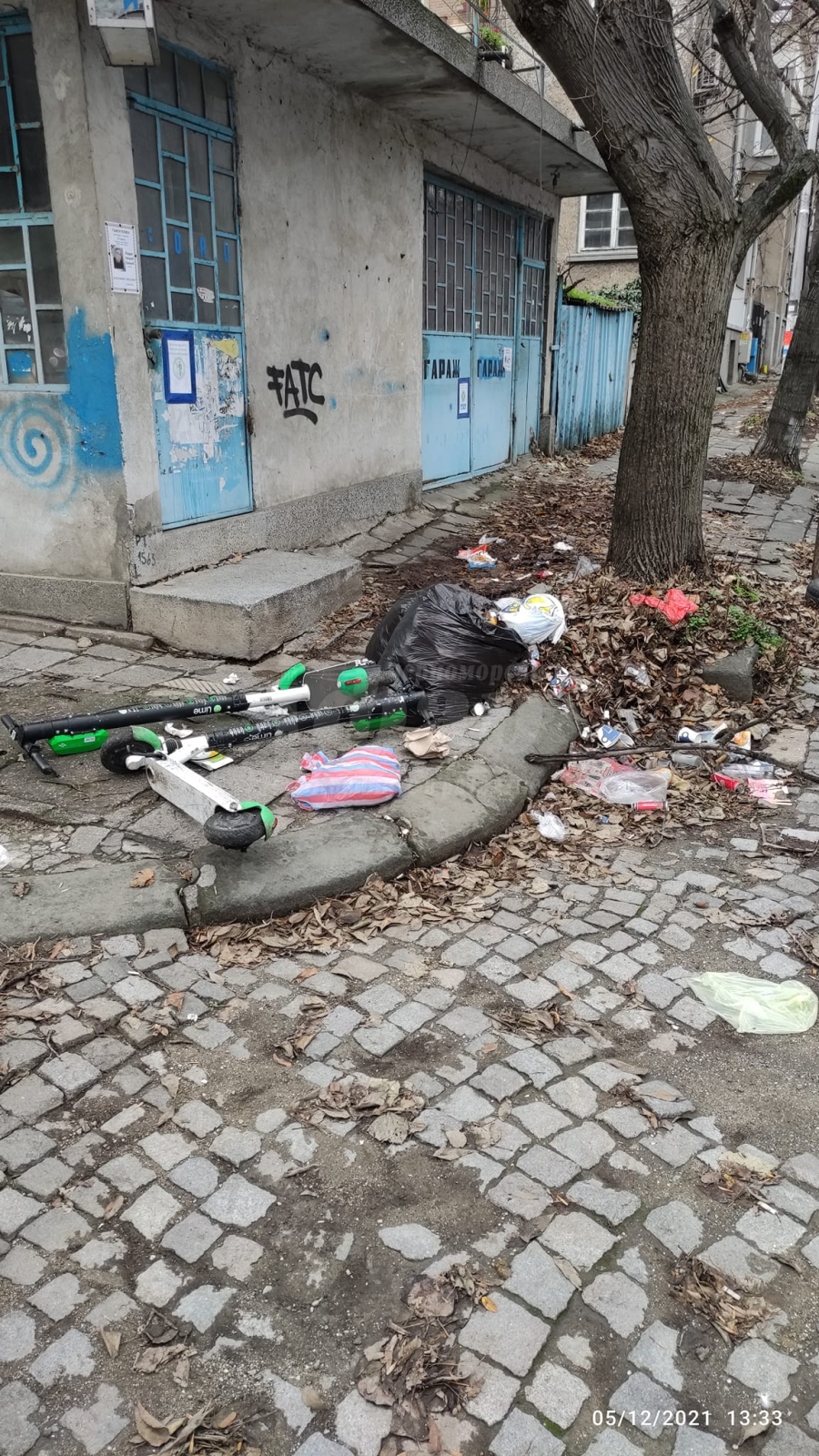 Недобросъвестни граждани превърнаха улица „Шейново“ в сметище ...